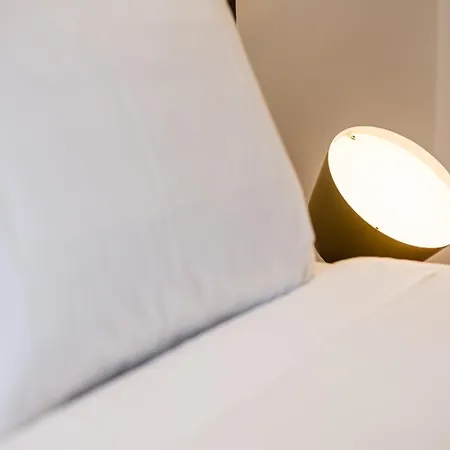 Guestready - Grit & Glam Lägenhet