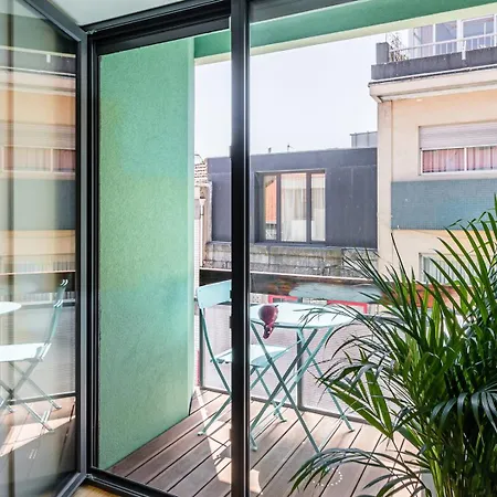 Guestready - Grit & Glam